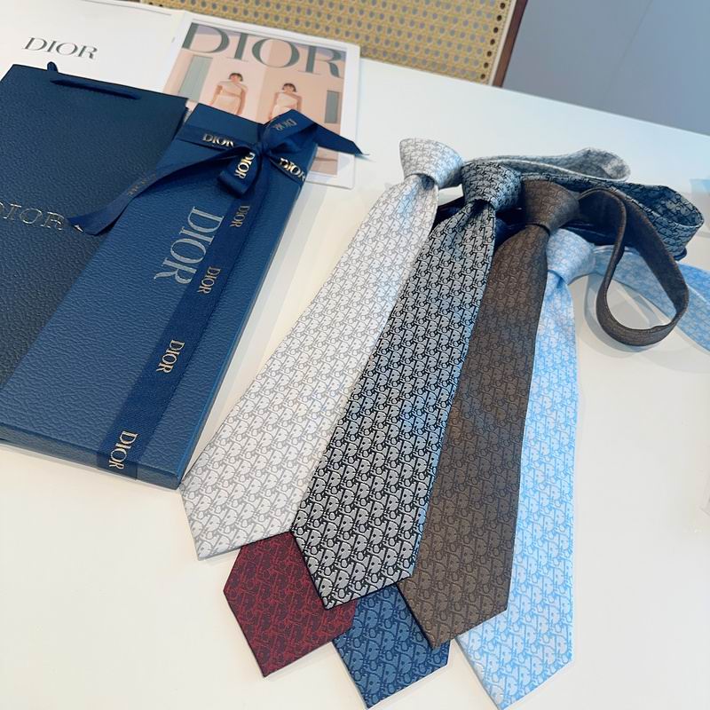 Dior Tie hm18